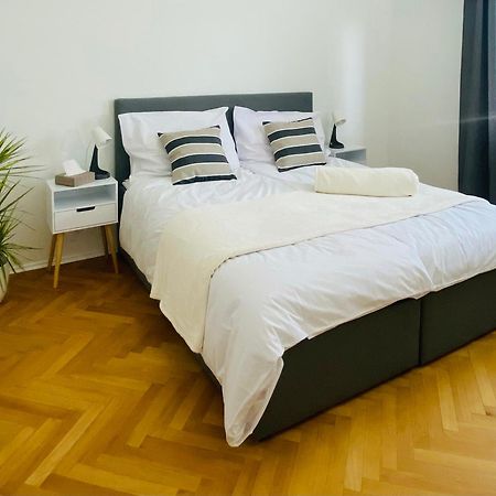 Apartma Srecko, Sezana Bagian luar foto